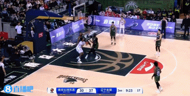外線開炮！張鎮(zhèn)麟連中2記三分 弗格三分也有帶隊保持兩位數(shù)優(yōu)勢