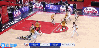 熱得很！王嵐嵚首節(jié)替補(bǔ)5分鐘拿8分 兩記三分全中+空切轉(zhuǎn)身上籃
