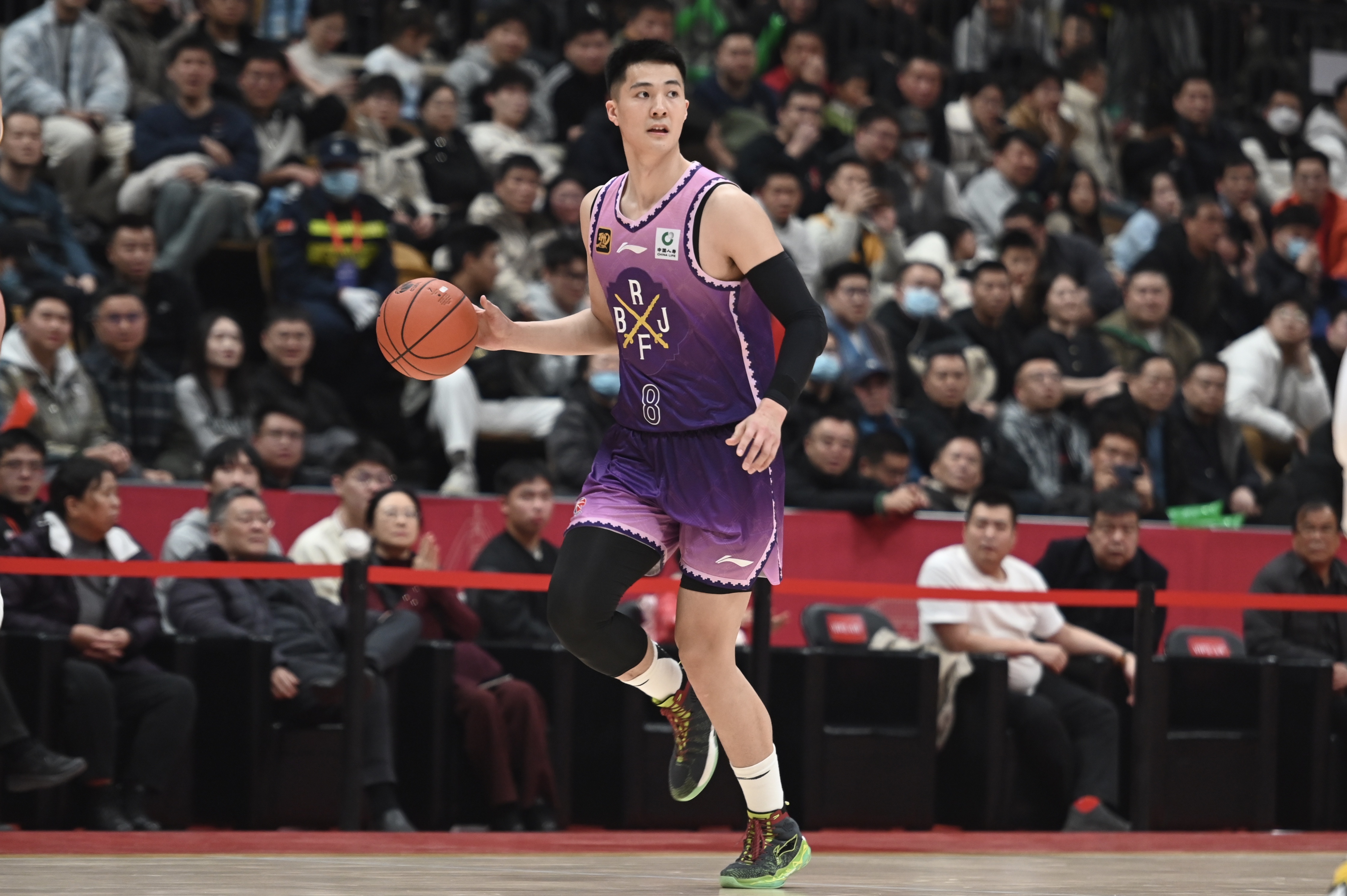 打得不錯！朱松瑋半場6中3&三分2中1拿7分&搶下7個籃板